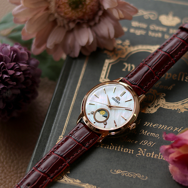オリエントより、サン＆ムーン表示を搭載したモデルが登場⭐ – 腕時計