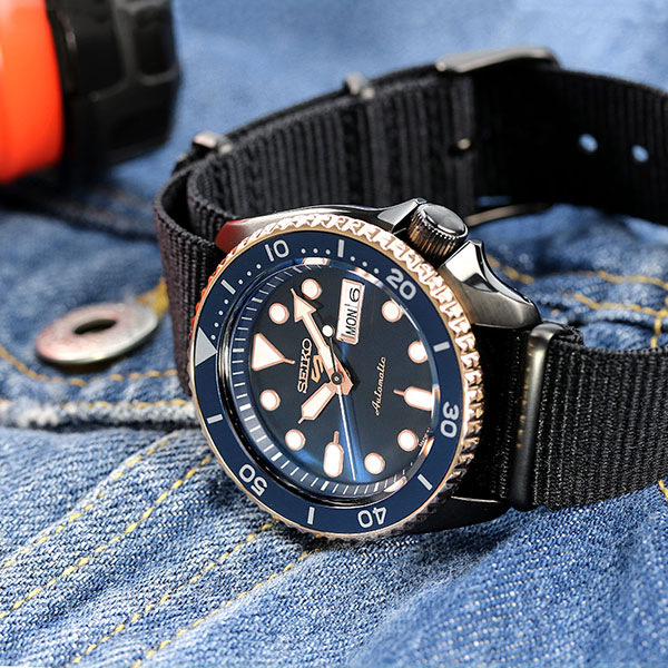 SEIKO 5sports